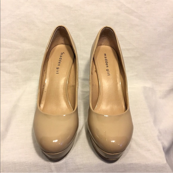 Nude Patent Pump - Picture 1 of 3